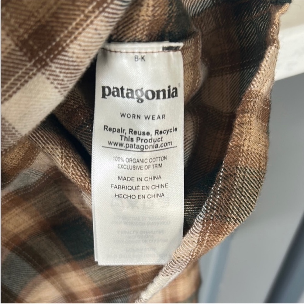 Patagonia Brown Tan Casual Button Down Shirt Men’s Size XL - Picture 8 of 8